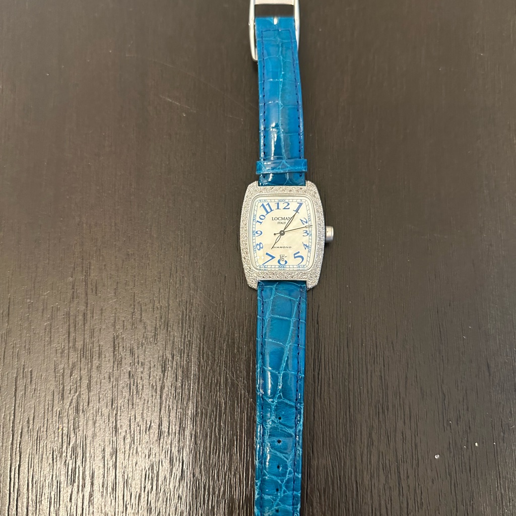 Lorus Blue Crocodile Leather Watch Lorus Blue Crocodile Leather Watch